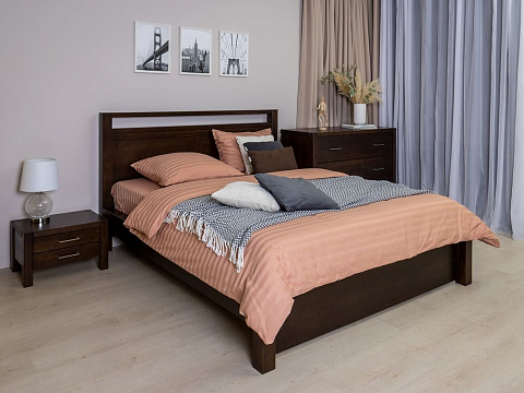 Кровать в стиле лофт Fiord - Кровать из массива с декоративной резкой в изголовье.